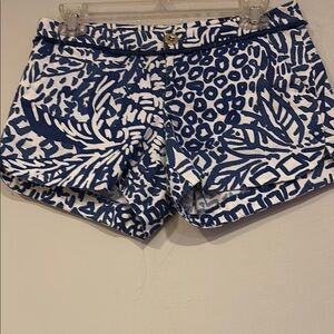 Lilly Pulitzer size 0 Navy and White Patterned Women Shorts